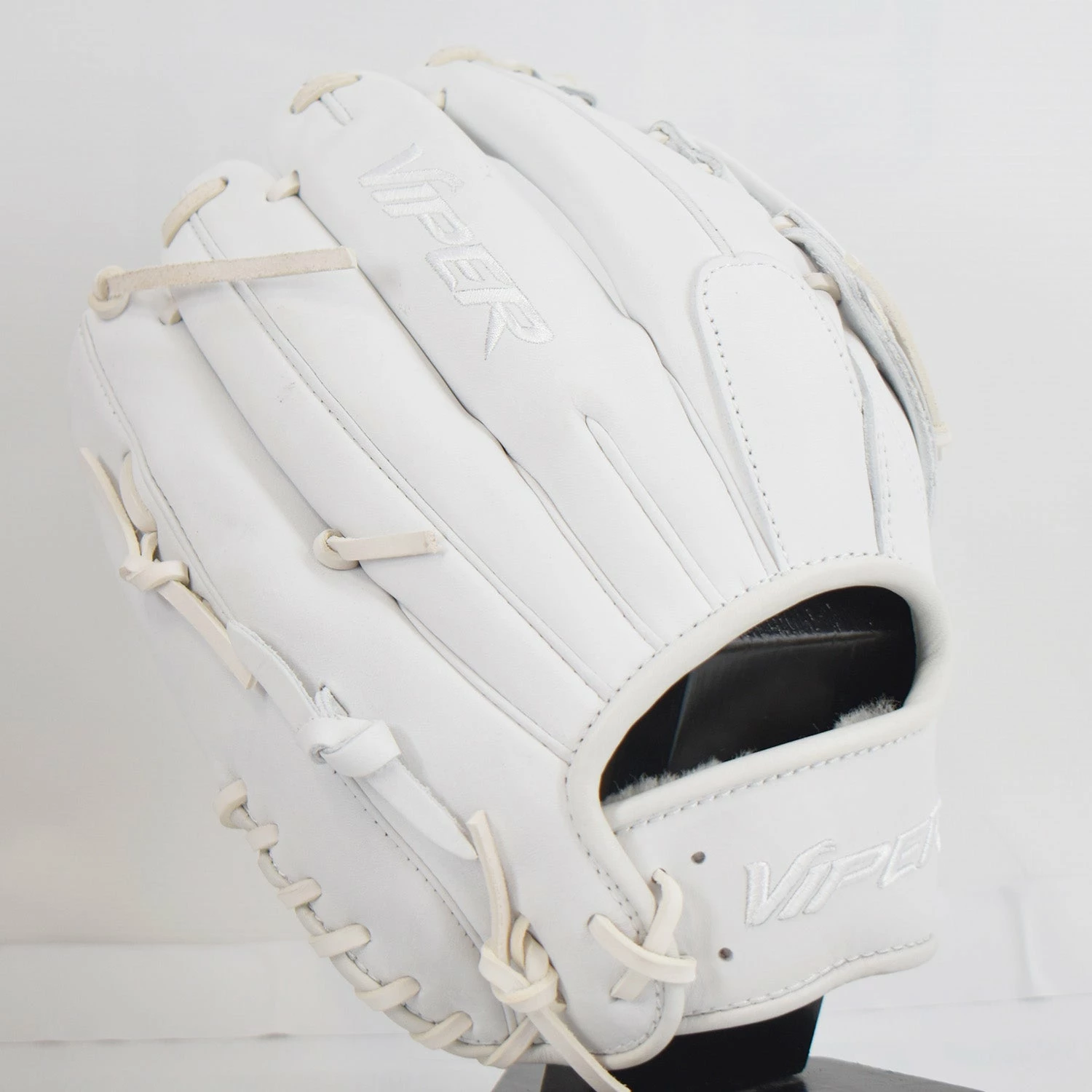 Kelly's Ultimate Sports Viper Japanese Kip Leather Slowpitch Softball Fielding Glove Whiteout - Image 2